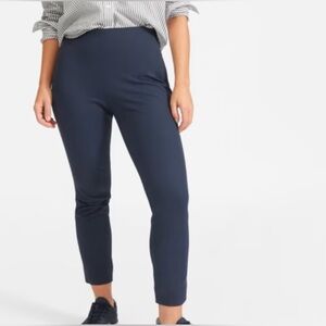 Everlane The Curvy Side-Zip Stretch Cotton Pants in Navy High Rise